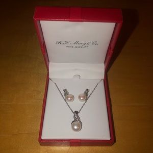Bridge Cultured Pearl Set